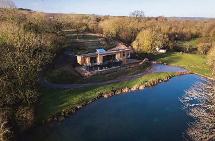 4 Bedroom Flat To Rent In Calstone, Calne, SN11