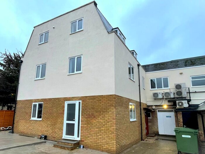 1 Bedroom Flat To Rent In High Street, Harlow, CM17