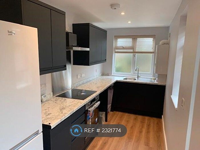 2 Bedroom Terraced House To Rent In Greatness Road, Sevenoaks, TN14