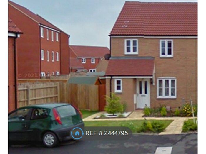 3 Bedroom End Of Terrace House To Rent In Smalens Close, Bridgwater, TA6