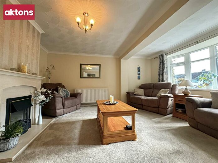 3 Bedroom Detached House For Sale In Ridgeway, Machen, Caerphilly, CF83