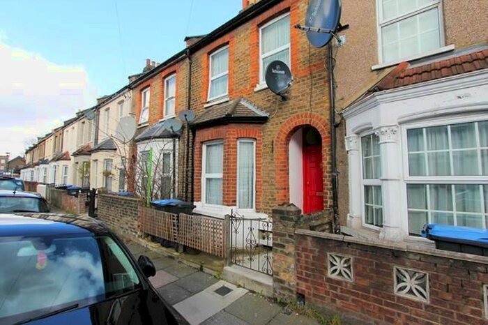 3 Bedroom Terraced House To Rent In Garfield Road, Enfield, EN3