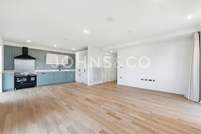 2 Bedroom Flat To Rent In The Brentford Project, Brentford, London, TW8
