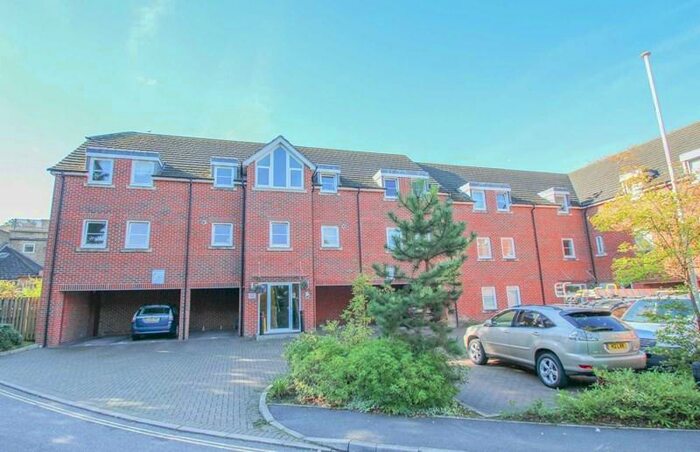 2 Bedroom Flat To Rent In Claycorn Court, Station Way, Claygate, KT10