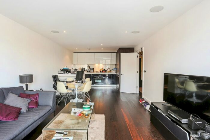 1 Bedroom Flat To Rent In Grosvenor Waterside, Chelsea, SW1W