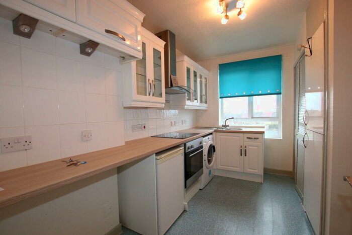 2 Bedroom Flat To Rent In Kemnay Gardens, Craigie, DD4