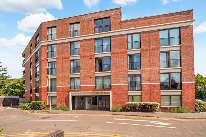 1 Bedroom Flat For Sale In Cowleaze Road, Kingston Upon Thames, KT2