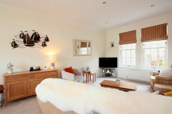 2 Bedroom Terraced House For Sale In The Cross, West Wemyss, Fife, KY1