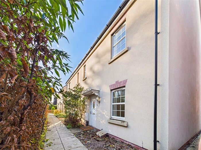 3 Bedroom Semi Detached House For Sale In Snetterton Heath, Kingsway, Gloucester, GL2