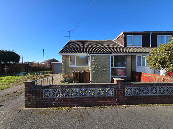 2 Bedroom Bungalow To Rent In Edendale, Hull, Yorkshire, HU7