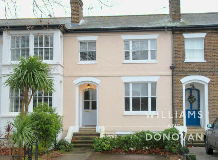 4 Bedroom Terraced House To Rent In Scratton Road, Southend-On-Sea, SS1