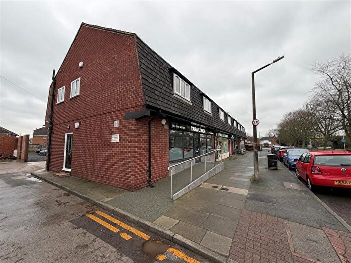 2 Bedroom Apartment To Rent In Brimstage Road, Heswall, Wirral, CH60