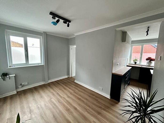 1 Bedroom Apartment To Rent In Woodbridge Road, Guildford, GU1