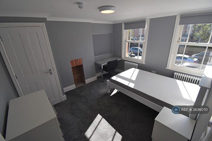 6 Bedroom Semi-Detached House To Rent In Addington Road, Reading, RG1