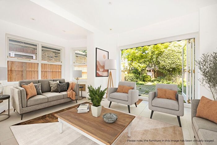 6 Bedroom Terraced House To Rent In Inglethorpe Street, London, SW6