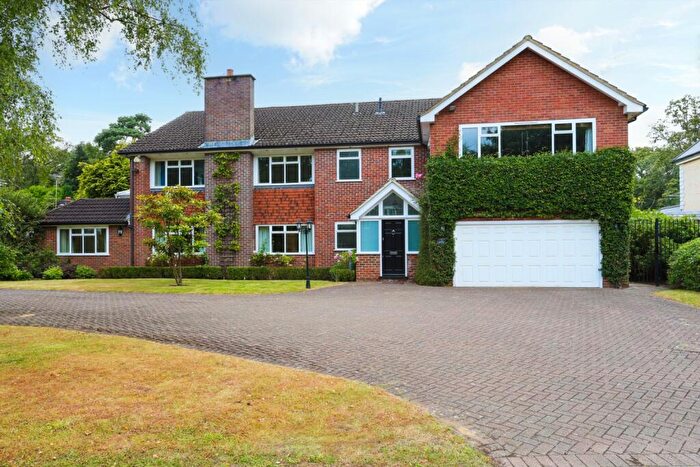 5 Bedroom Detached House To Rent In Ince Road, Burwood Park, Walton-on-Thames, Surrey, KT12