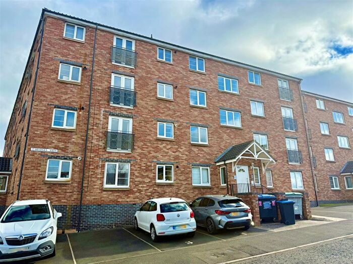 2 Bedroom Flat For Sale In Bridges View, Gateshead, NE8
