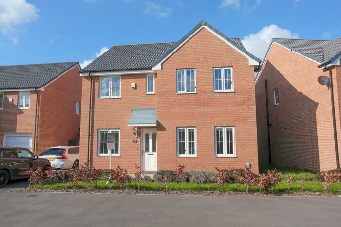 4 Bedroom Detached House To Rent In Douglas Drive, Grove, Wantage, OX12
