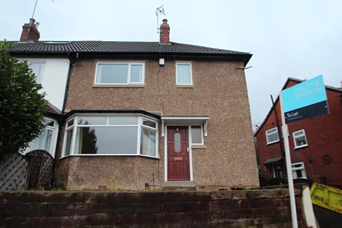 3 Bedroom Semi-Detached House To Rent In Wensley Green, Leeds, West Yorkshire, Uk, LS7