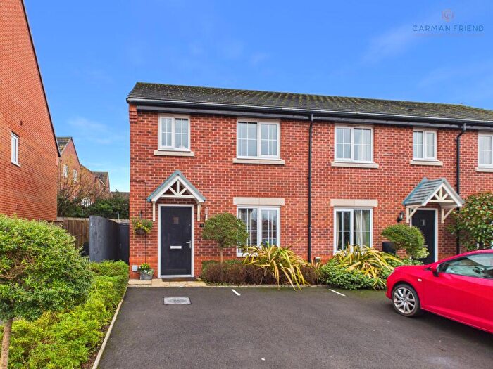 3 Bedroom Semi-Detached House For Sale In Firecrest Way, Kelsall, CW6