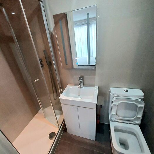 Studio To Rent In Radnor Close, Mitcham, CR4