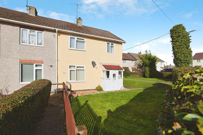 3 Bedroom Semi Detached House For Sale In Meadow Road, Bulford, Salisbury, SP4