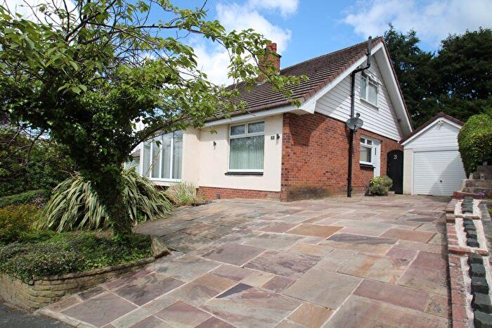 4 Bedroom Detached House For Sale In Warren Lea, Compstall, SK6