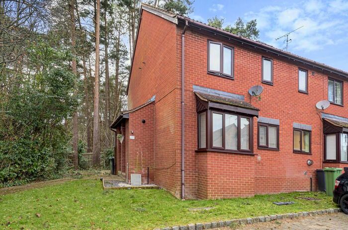 1 Bedroom End Of Terrace House To Rent In Maguire Drive, Frimley, Camberley, GU16