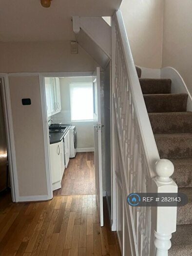 3 Bedroom Semi Detached House To Rent In Brampton Road, Bexleyheath, DA7