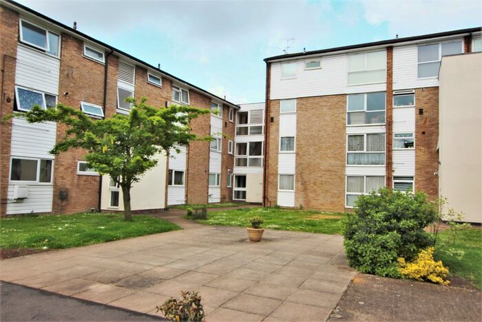 1 Bedroom Flat To Rent In Mintern Close, Hedge Lane, Palmers Green, London, N13