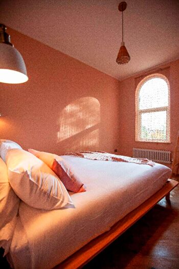 2 Bedroom House To Rent In Ladybarn Road, Manchester, M14