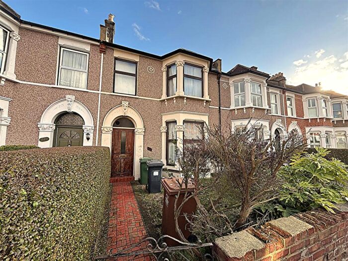 3 Bedroom Terraced House For Sale In Minard Road, London, SE6