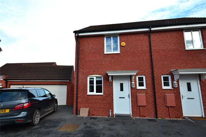 2 Bedroom End Of Terrace House To Rent In Tuli Walk, Bridgwater, Somerset, TA6