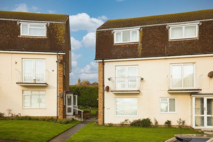 2 Bedroom Maisonette For Sale In Cheviot Court, Broadstairs, Kent, CT10