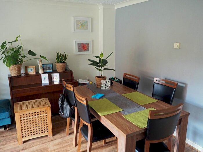 3 Bedroom Property To Rent In Earls Lane, Cippenham, Slough, SL1