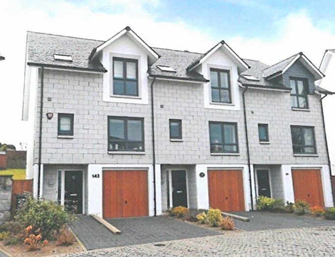 4 Bedroom End Terrace House For Sale In Oakhill Grange, Aberdeen, AB15