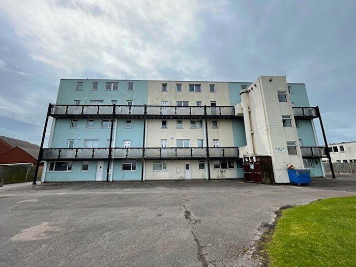 2 Bedroom Maisonette To Rent In Williams Close, Gosport, PO13