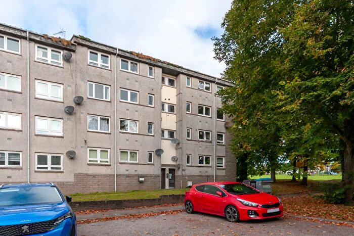 2 Bedroom Flat For Sale In Ash-Hill Drive, Cornhill, Aberdeen, AB16