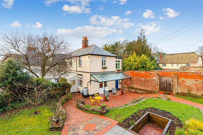 4 Bedroom Semi Detached House For Sale In Woodbury, EX5