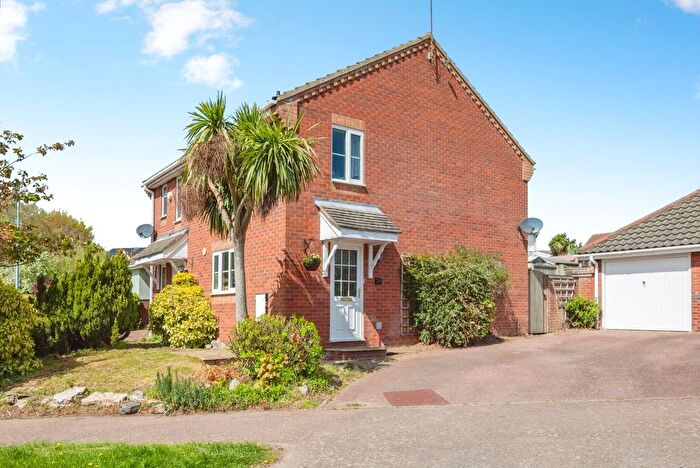 2 Bedroom End Of Terrace House For Sale In Acorn Road, North Walsham, Norfolk, NR28