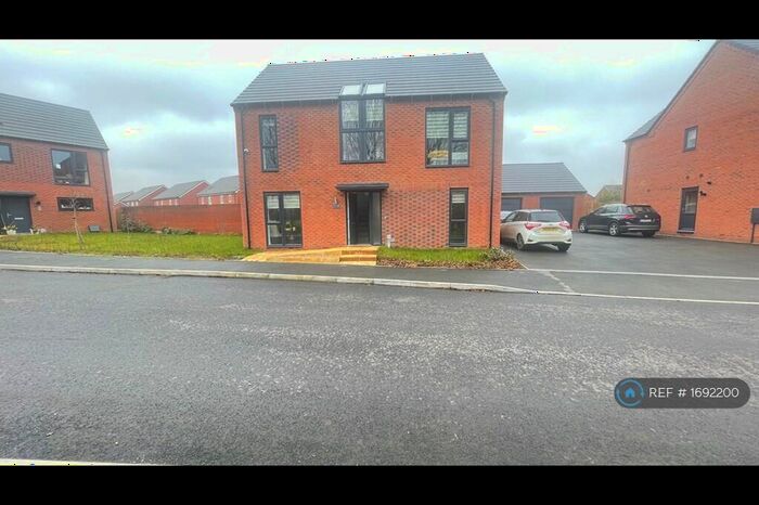 5 Bedroom Detached House To Rent In Larch Road, Stratford Upon Avon, CV37