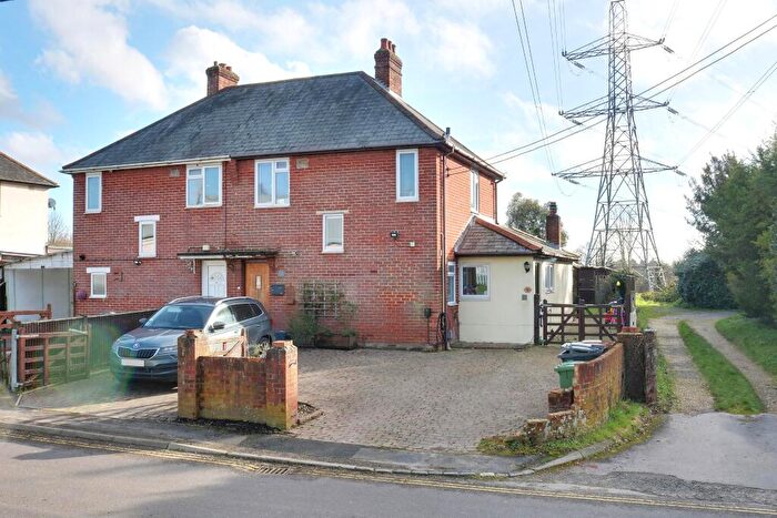3 Bedroom Semi-Detached House For Sale In Upton Lane, Nursling, Southampton, SO16