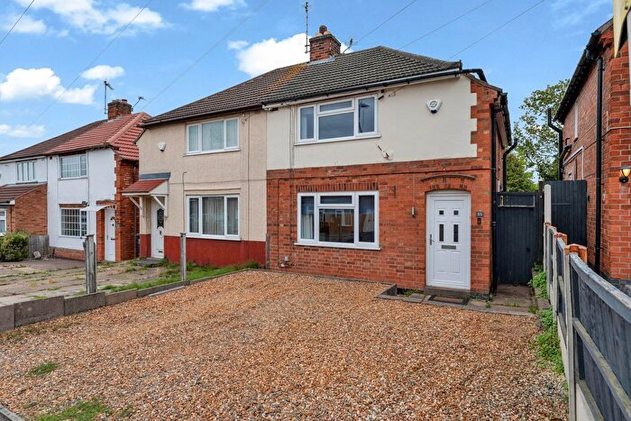 3 Bedroom Semi-Detached House For Sale In Stonehill Avenue, Birstall, LE4