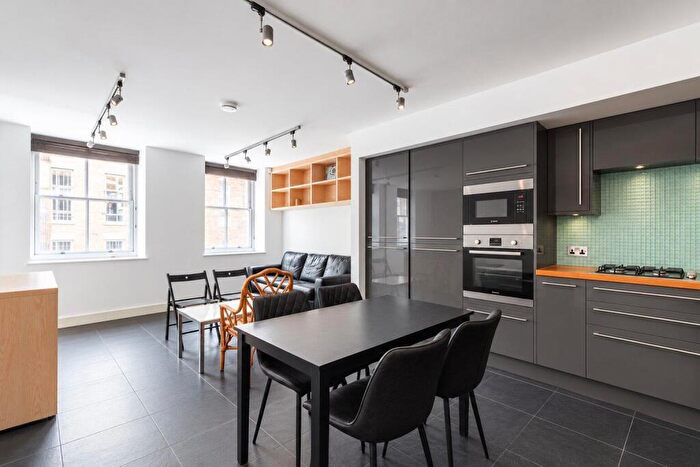 2 Bedroom Apartment To Rent In Vine Hill, Clerkenwell, EC1R