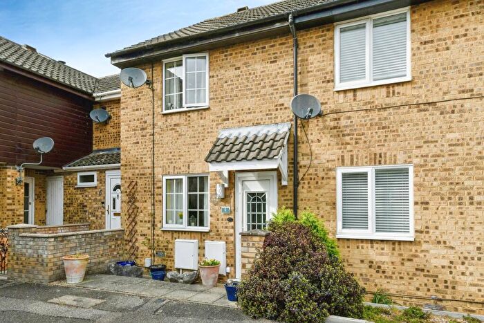 2 Bedroom Terraced House For Sale In Lime Close, Stevenage, Hertfordshire, SG2