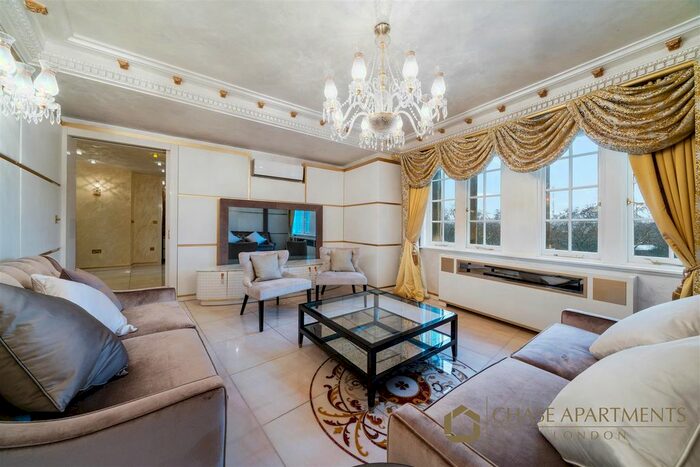 3 Bedroom Flat To Rent In Parkside, Knightsbridge, SW1X