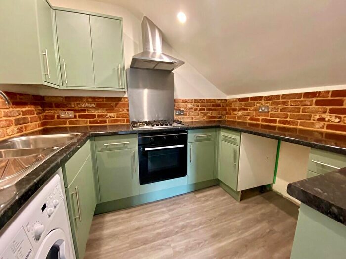 2 Bedroom Apartment To Rent In Old Christchurch Road, Bournemouth, BH1