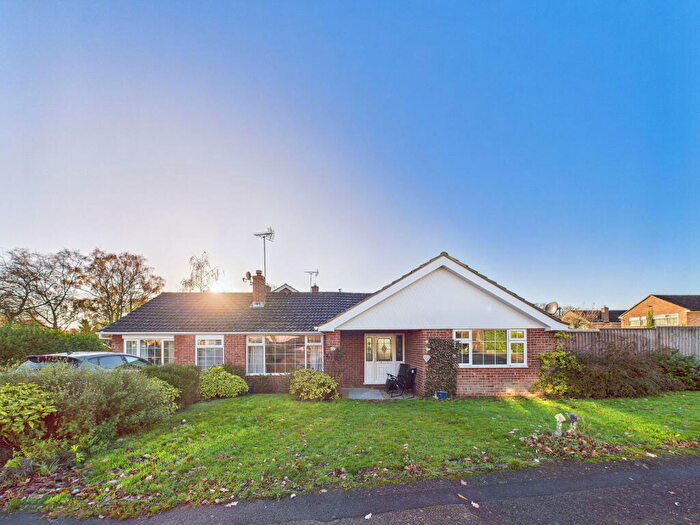 3 Bedroom Detached Bungalow For Sale In Gotsfield Close, Acton, CO10