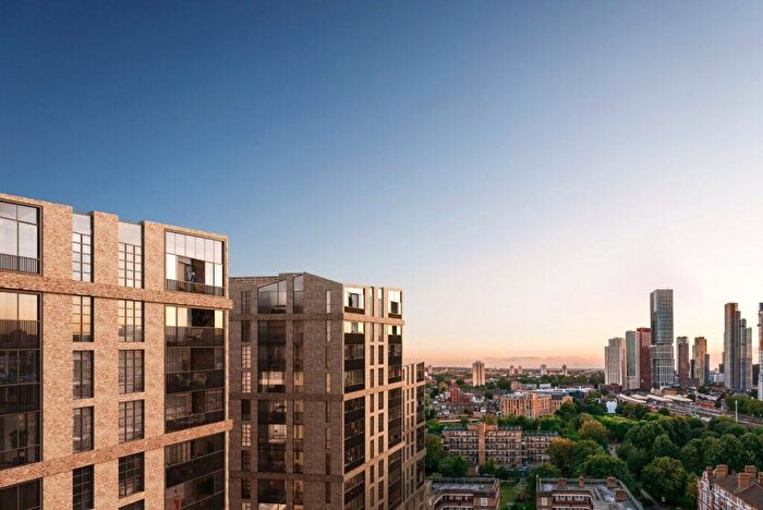 1 Bedroom Apartment For Sale In Graphite Square, Nine Elms, SE11