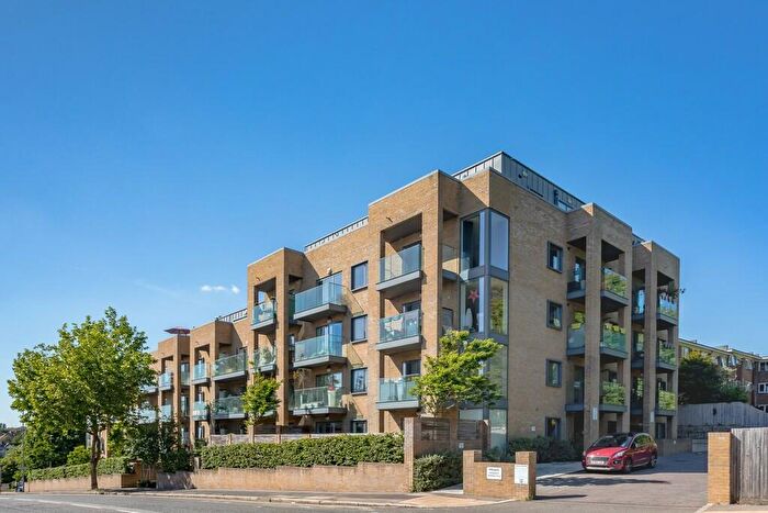 1 Bedroom Apartment To Rent In Old Shoreham Road, Hove, BN3